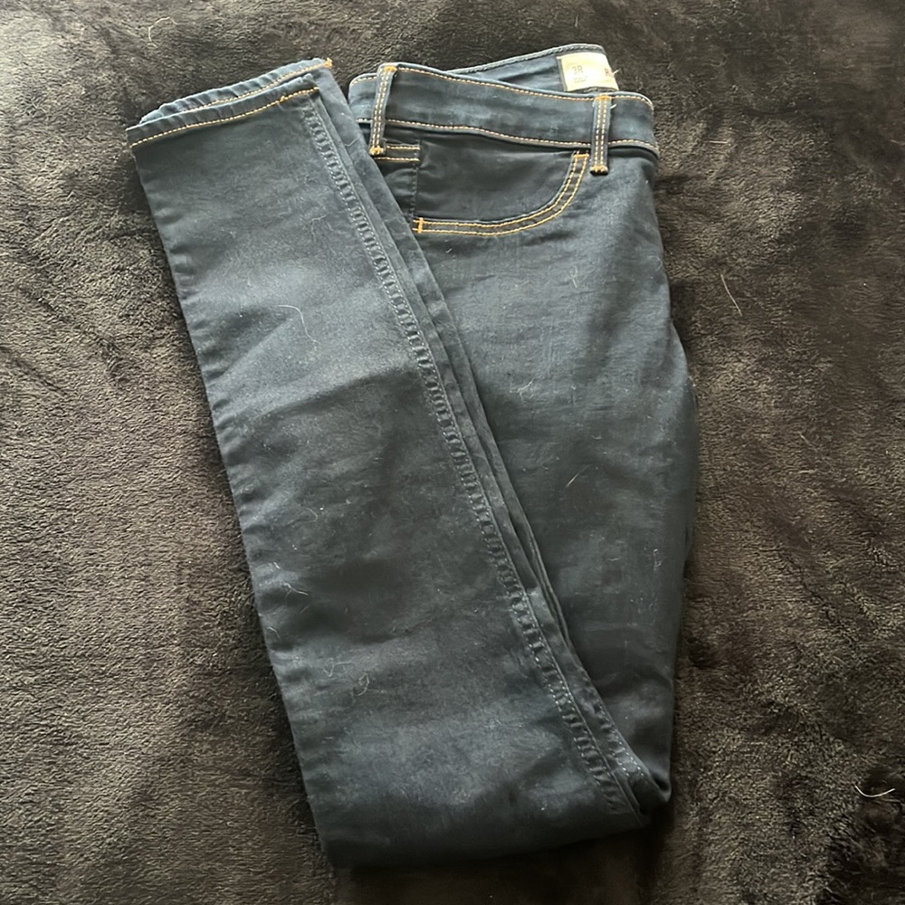 Hollister Dark Wash Skinny Jeans 26 Waist size 3
